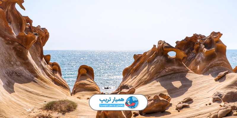 ساحل مکسر؛ مقصدی بکر و صخره‌ای برای طبیعت‌گردی زمستانی در هرمزگان