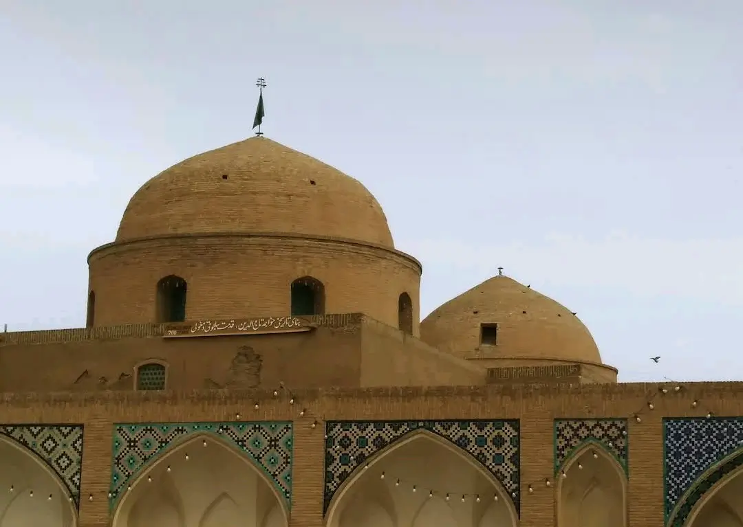 بقعه خواجه تاج الدین کاشانی – نگینی در دل کاشان