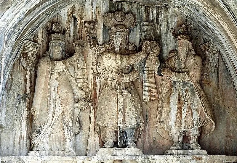 تاریخچه طاق بستان.