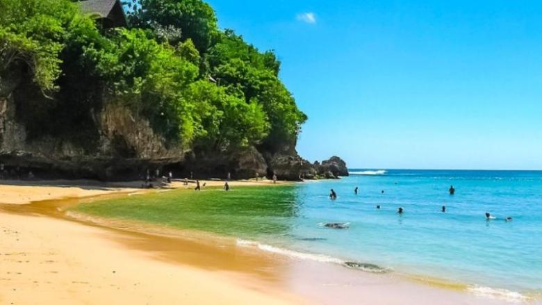 لذت بردن از سواحل متنوع بالی