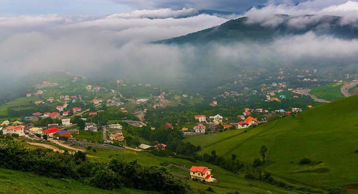 مسیر تهران به اردبیل از گردنه حیران؛ راهنمای سفر به سرعین و مسیرهای شگفت‌انگیز