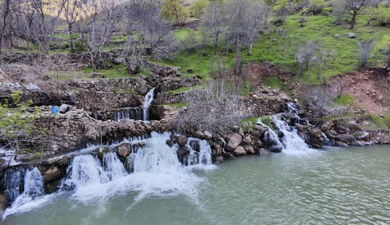 بهترین زمان بازدید از روستای دیوزناو