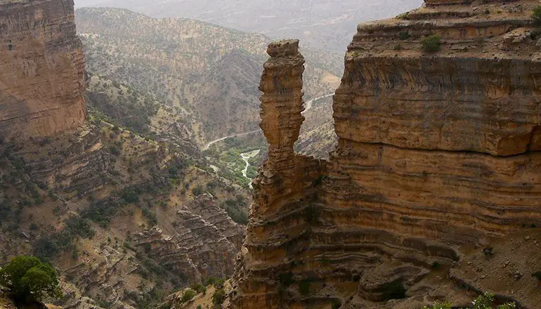 مناره سنگی؛ طبیعت تک مناره