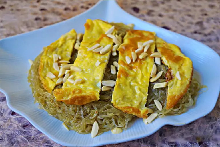 ۶. بلالیت (Balaleet) و طعم شور و شیرین