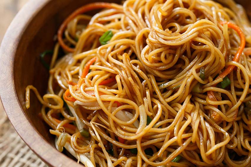 نودل‌های چینی noodles ساده اما خوشمزه و پرطرفدار